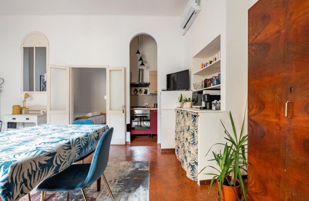 Central Penthouse G Reni Bolonha Exterior foto